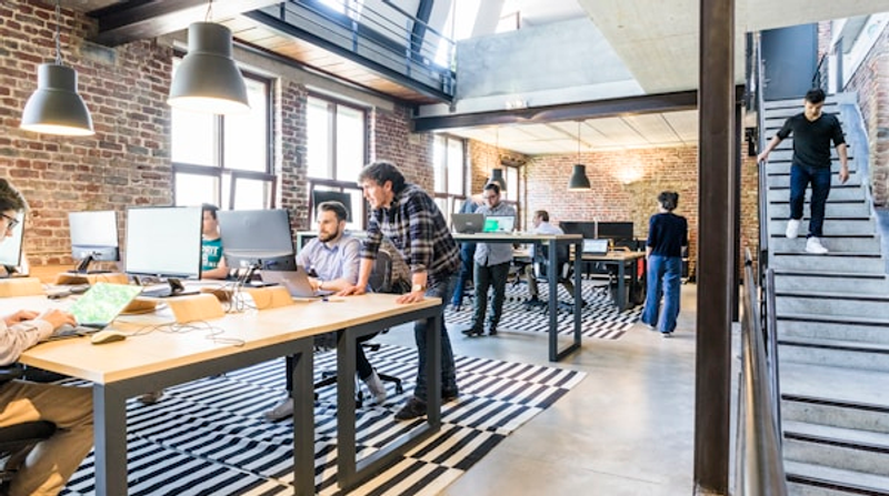 Mensch und Technologie Zusammenarbeit